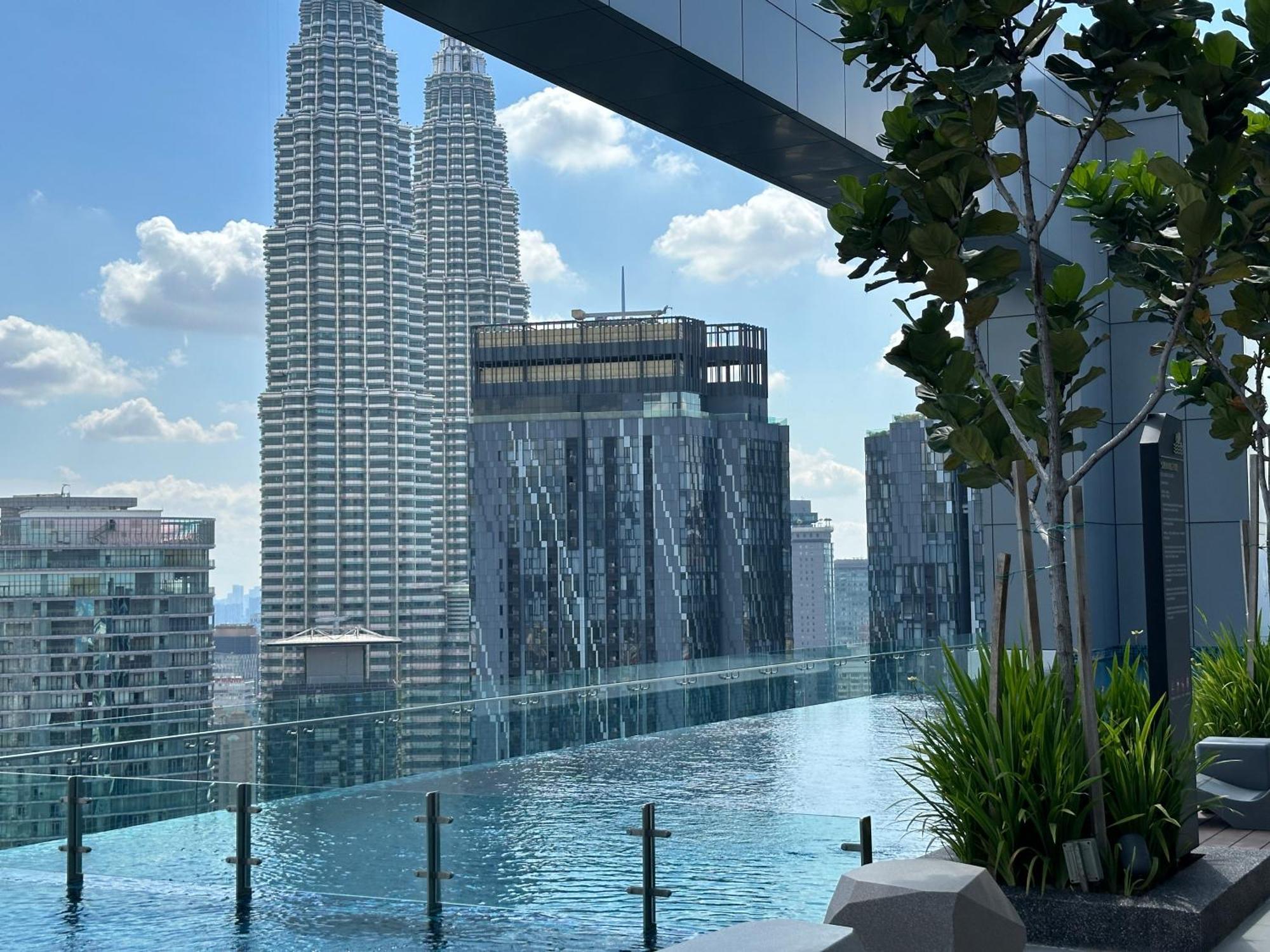 Royce Residences By Romeo Bnb Kuala Lumpur Bagian luar foto