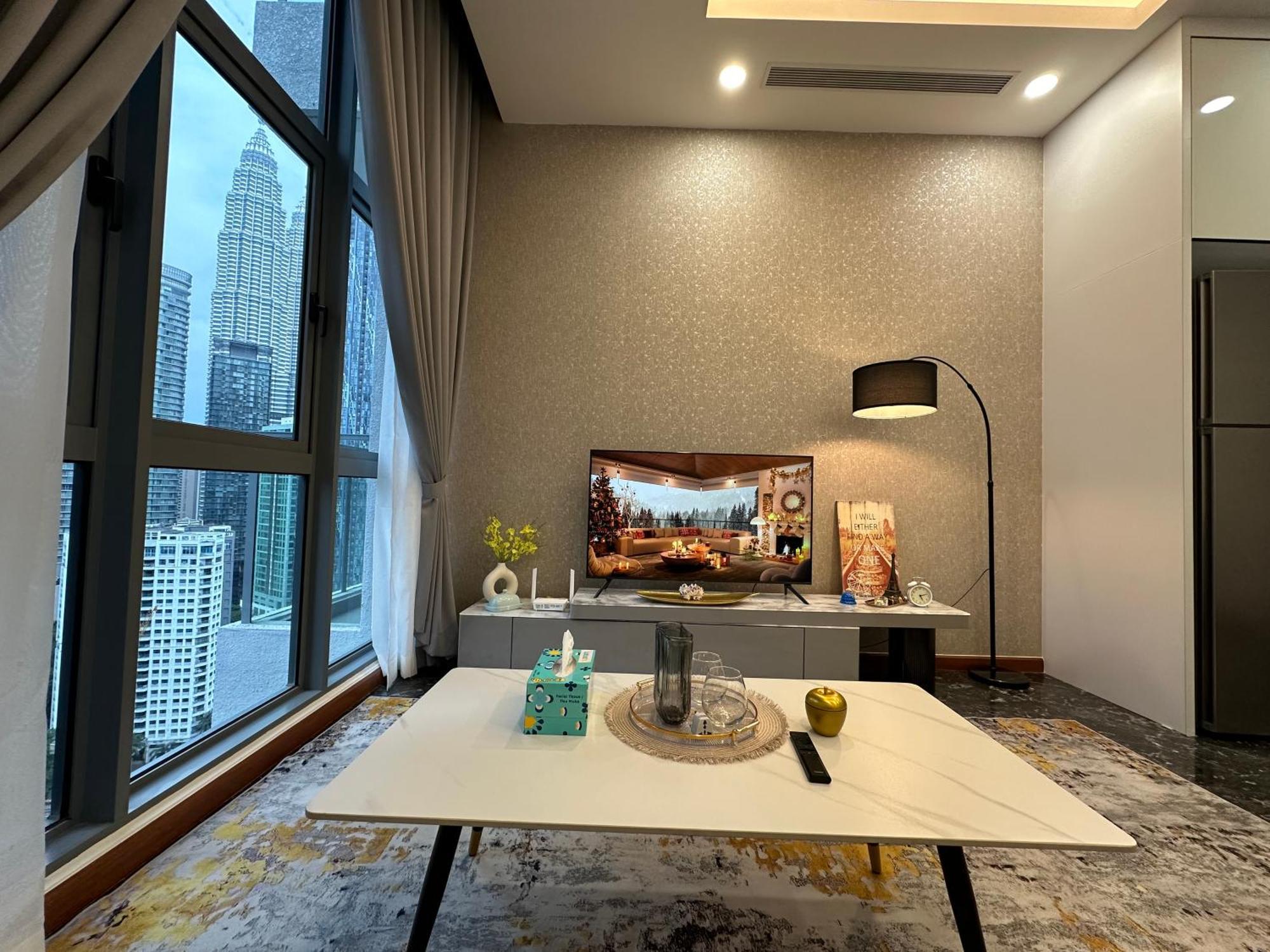 Royce Residences By Romeo Bnb Kuala Lumpur Bagian luar foto