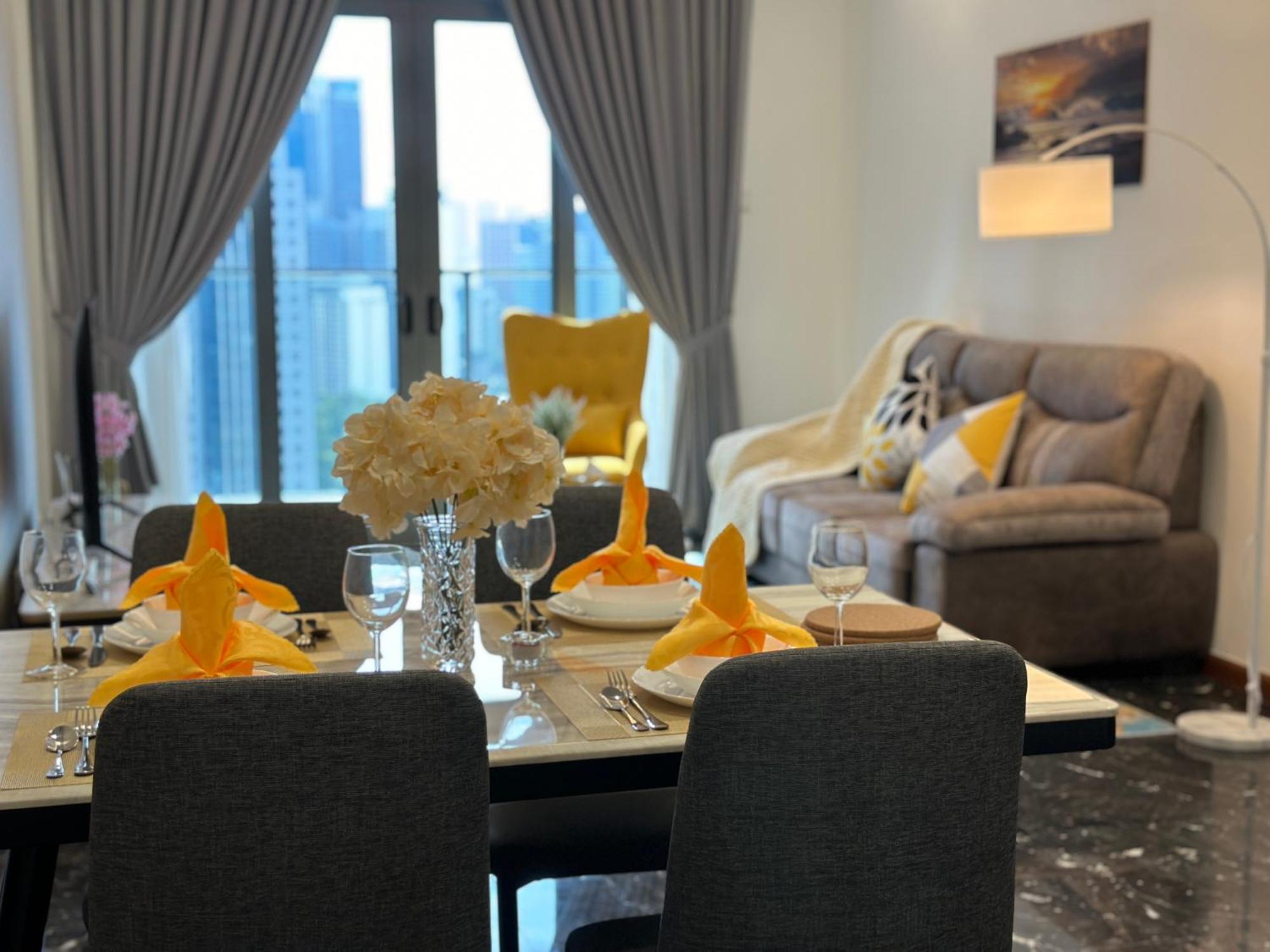 Royce Residences By Romeo Bnb Kuala Lumpur Bagian luar foto