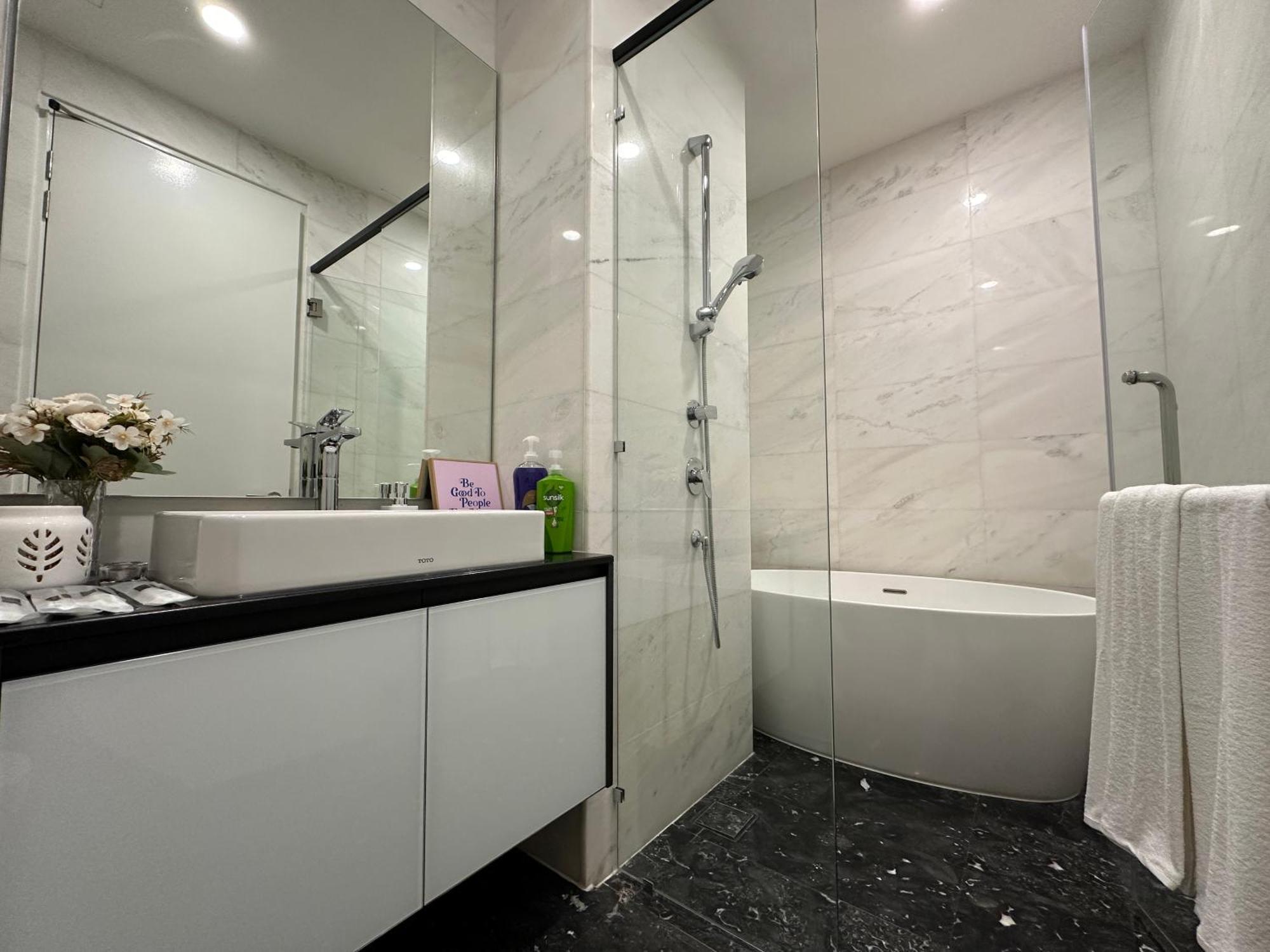Royce Residences By Romeo Bnb Kuala Lumpur Bagian luar foto
